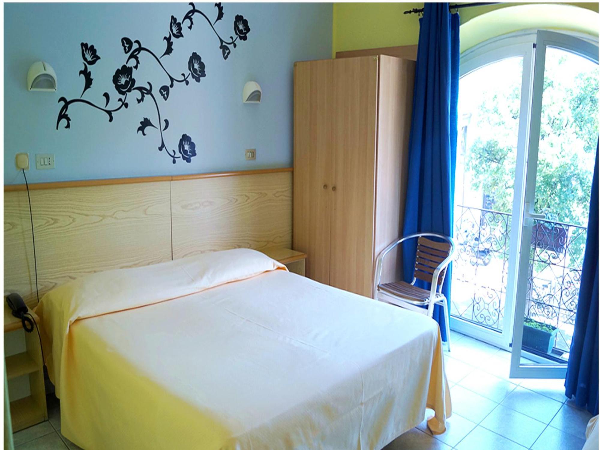 Hotel Stazione Novara Exterior photo