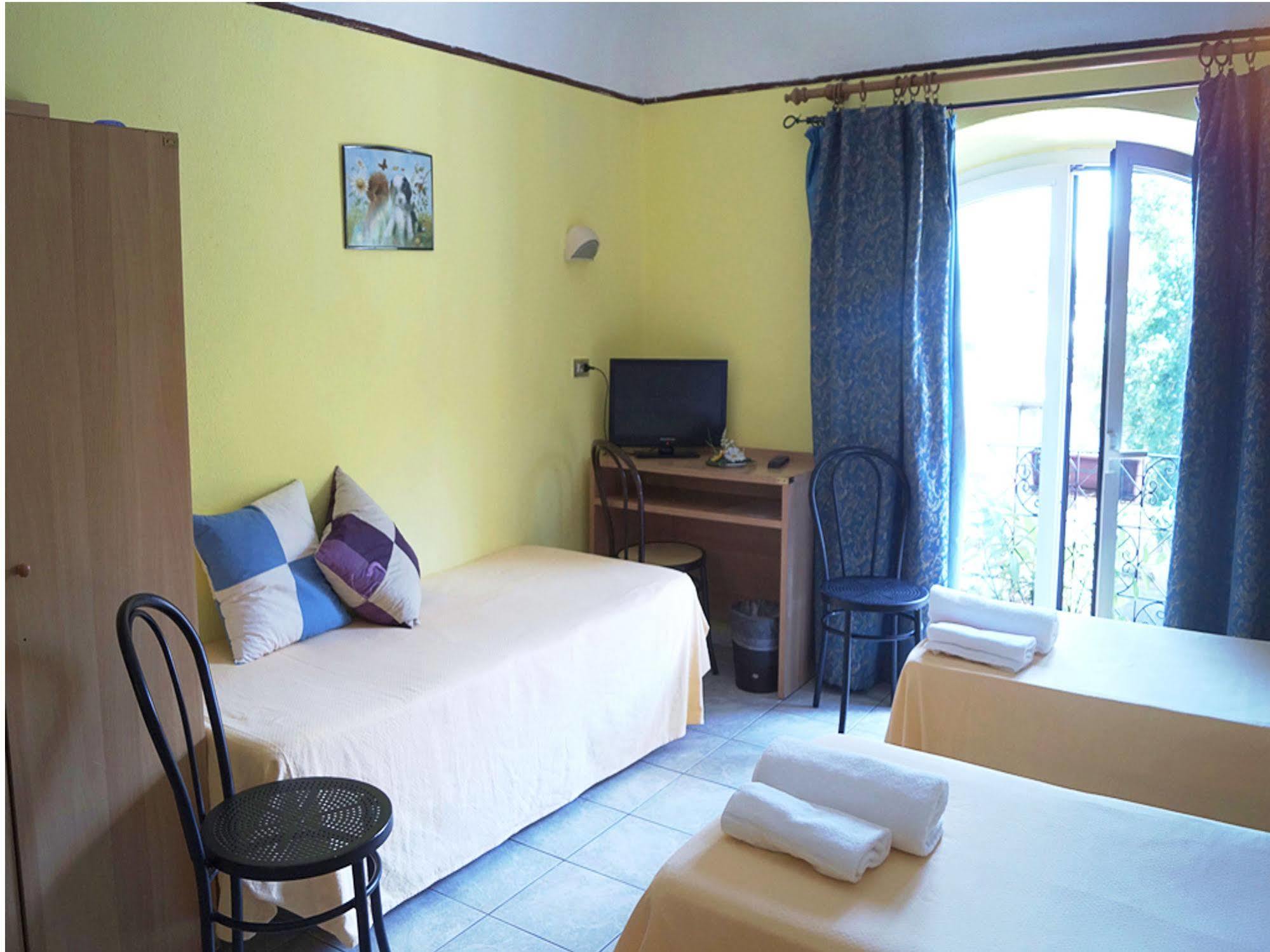 Hotel Stazione Novara Exterior photo
